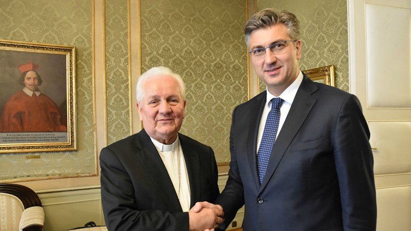 Predsjednik Vlade Plenković i biskup Komarica o potpori Hrvatima u BiH